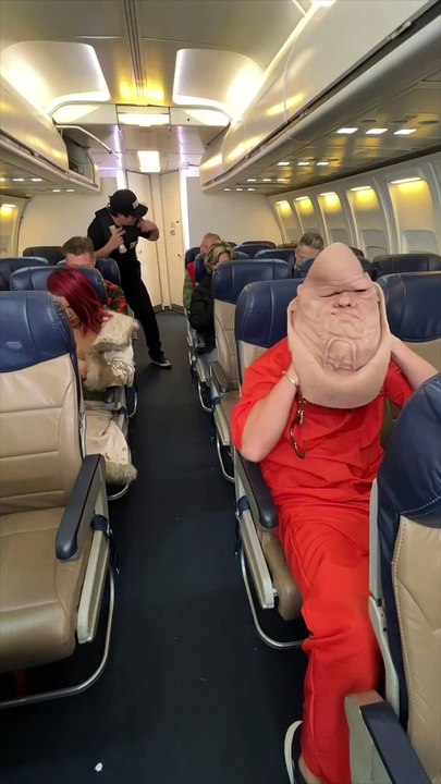 Convict disguises himself to trick police on plane!
