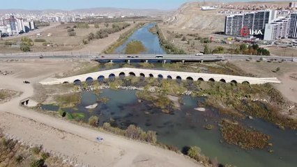 Kızılırmak otluğa dönüştü, manzara herkesi ürküttü