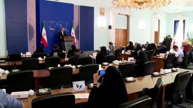 شاهد: احتجاجاتُ إيران تتواصل رغم القمع والمظاهراتٌ تصل إلى الجامعات