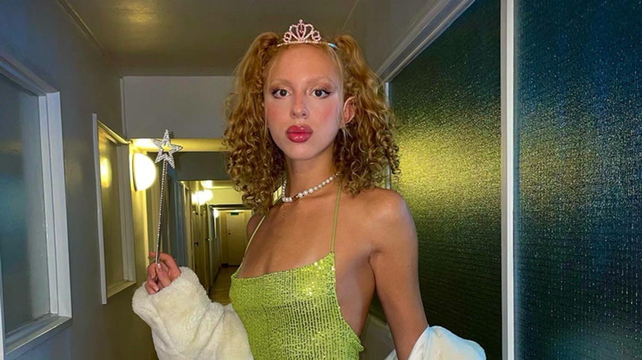 Anna Ermakova: An Halloween war sie sexy „Tinkerbell“