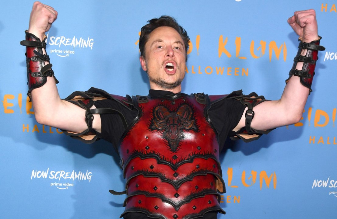 Elon Musk aparece en la fiesta de Halloween de Heidi Klum con un disfraz de 7.500 dólares