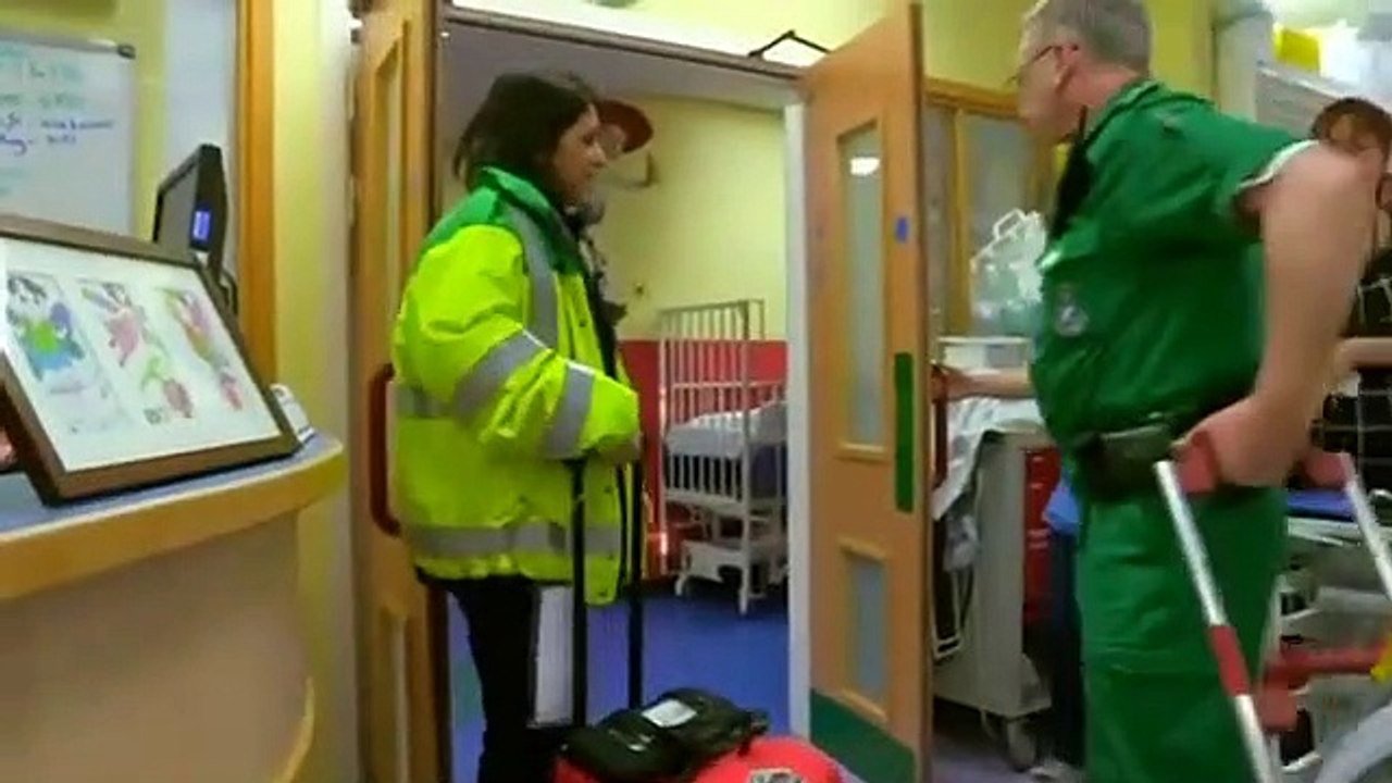 Childrens Accident And Emergency - Se1 - Ep03 HD Watch HD Deutsch