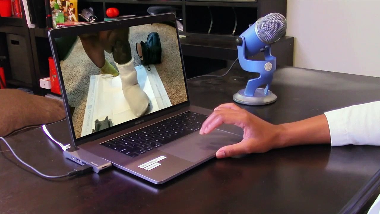 My Feet Are Killing Me - First Steps - Se1 - Ep02 - Massive Mystery HD Watch HD Deutsch