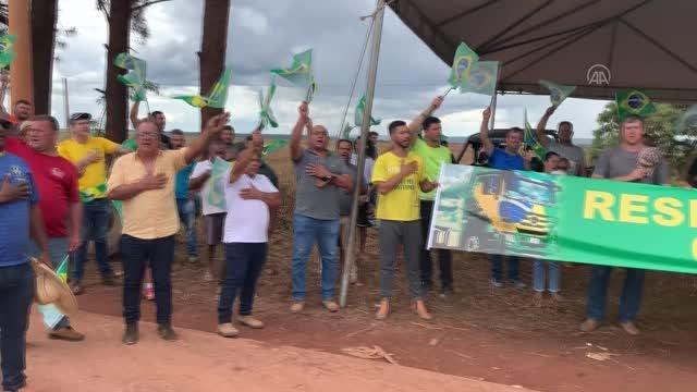 Brezilya'da Bolsonaro'nun seçim yenilgisinin ardından kamyoncular yolları kapattı