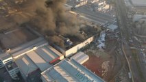 Bursa’da yanan tekstil fabrikasından çıkan duman kenti kapladı