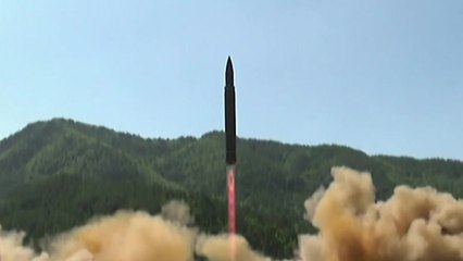 [더뉴스] 北, 무력시위 최고조...동서해에 동시다발 미사일 / YTN