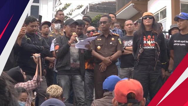 Aremania kembali Gelar Unjuk Rasa, Minta Kejati Jatim Kembalikan Berkas Perkara Kanjuruhan