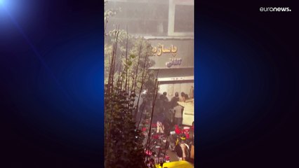 Teheran, ancora proteste, scontri e arresti. I sit-in degli universitari sfidano i divieti