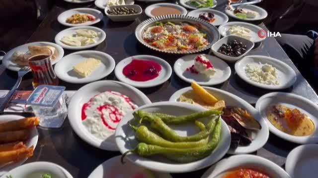 Serpme kahvaltı devri bitiyor: Diyarbakır'daki işletmeler karara destek veriyor