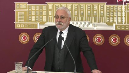 Saruhan Oluç'tan Erdoğan'a: "Promterın Camından Bal Damlıyor. Ama Promterdan Uzaklaştı mı Zehirli Cümleler Ağzından Dökülmeye Başlıyor"