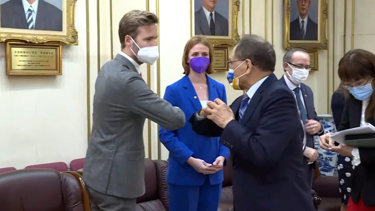 Visiting European Lawmakers Offer Support to Taiwan - TaiwanPlus News