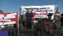 Eğitim İş'ten İzmir'de 'Öğretmenlik Meslek Kanunu' Protestosu