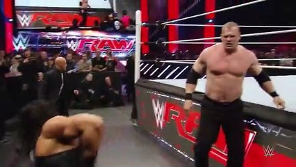 FULL_MATCH_%E2%80%94_Randy_Orton___Roman_Reigns_vs._Seth_Rollins___Kane__Raw%2C_April_27%2C_2015(360p)