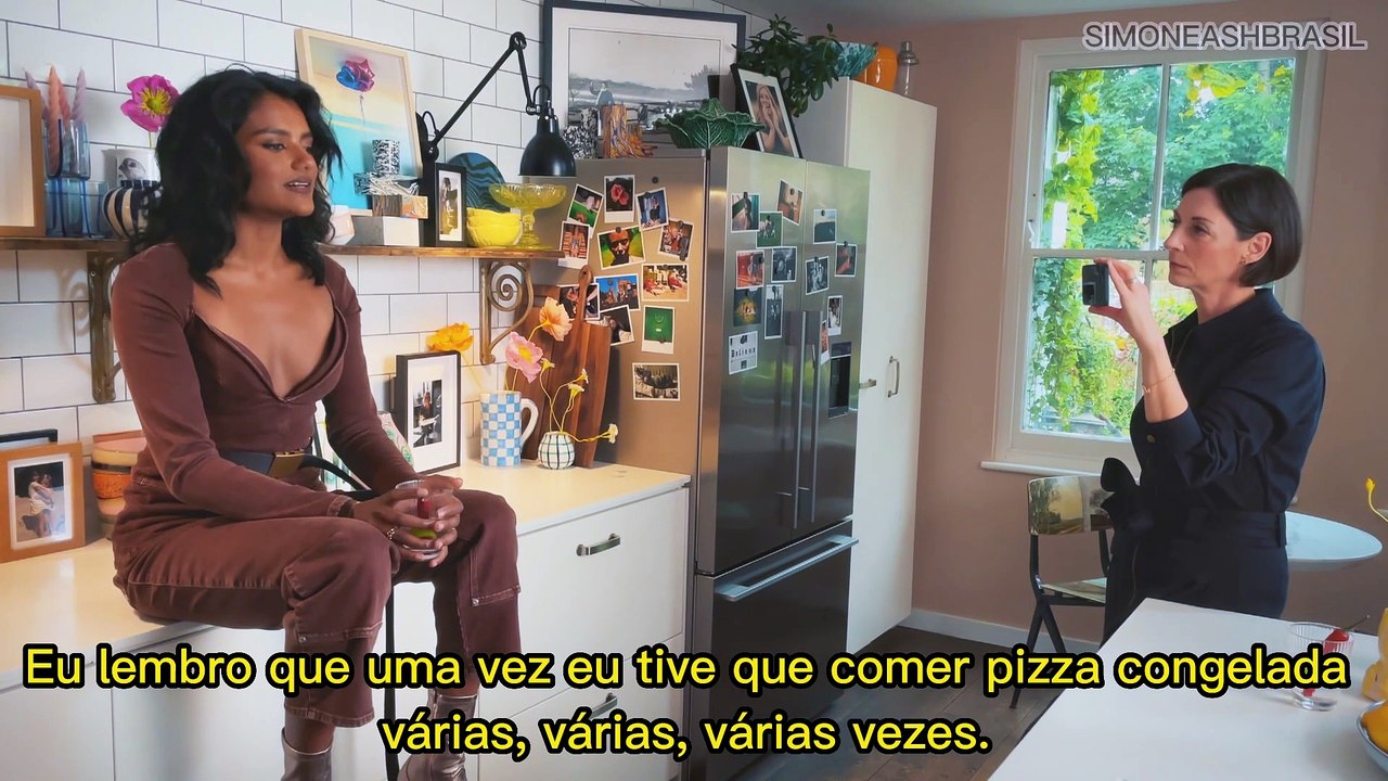 (LEGENDADO) Simone Ashley responde Q&A no "Mary McCartney Serves It Up!"