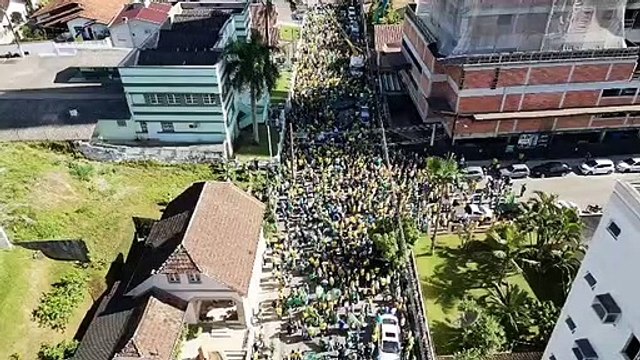 Atos antidemocráticos em Brusque neste feriado de Finados