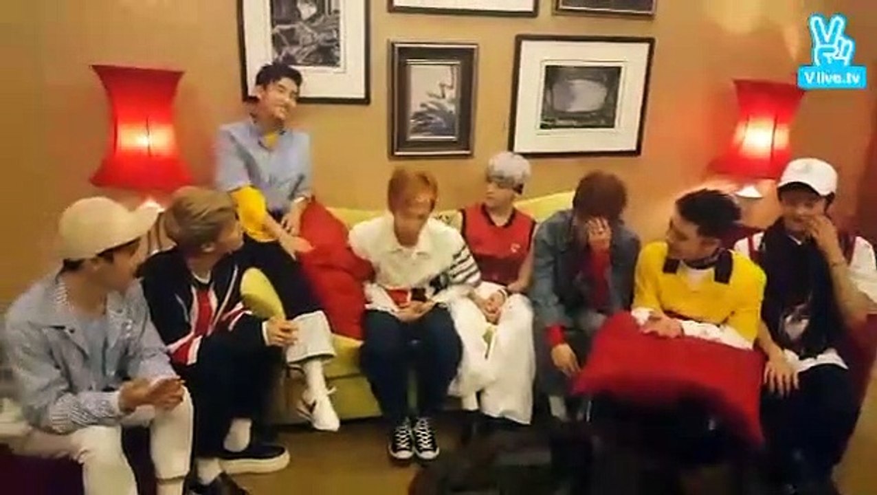 2016.04.09 - NCT U 데뷔했어요