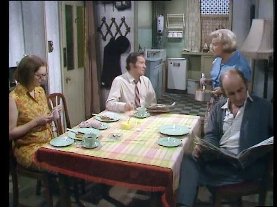 On The Buses - S05 - E07 - Canteen Trouble