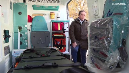 España dona 30 ambulancias a Ucrania y reitera su compromiso con la reconstrucción del país