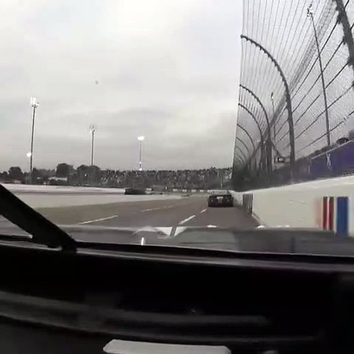 Un pilote NASCAR percute volontairement un mur pour doubler 5 concurrents et se qualifier