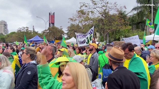Сторонники Болсонару требуют от военных не допустить к власти Лулу