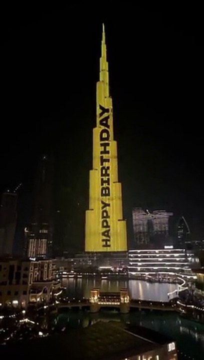 BurjKhalifa lights up for  Shah Rukh Ka=han