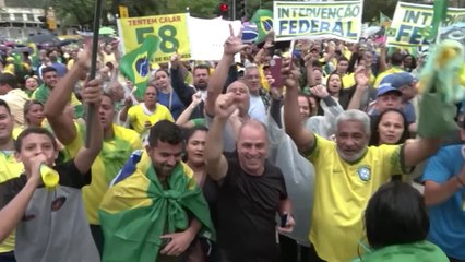 Bolsonaristas piden golpe militar