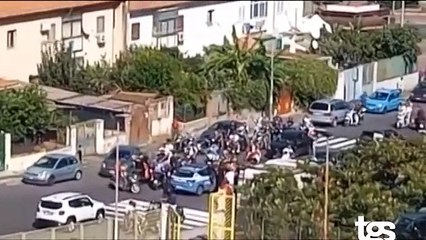 Catania, poliziotte aggredite davanti alla questura