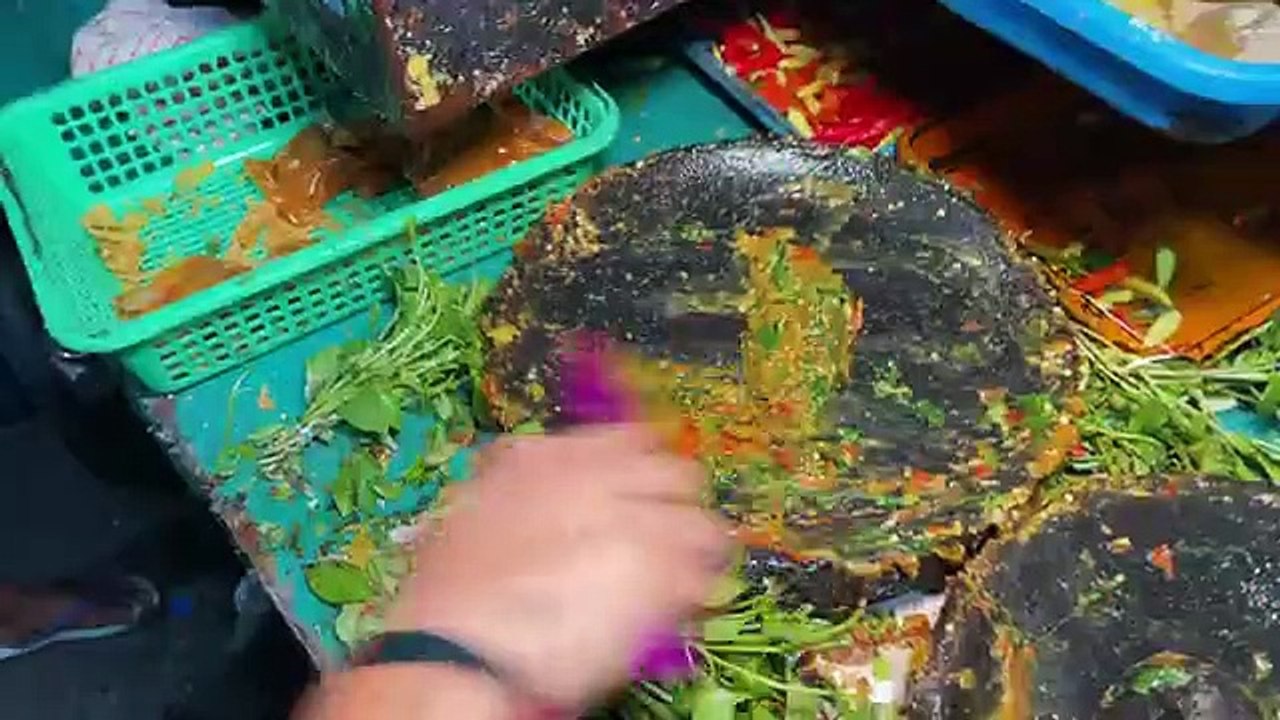 Crazy Street Food in Indonesia ---- Giant Beef Rib   Smashed Chicken   Slime Monster Soup(360P)
