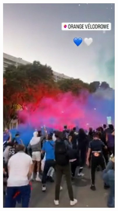 Football fans paint Marseille in colours ahead of Tottenham game