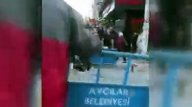 Atatürk Anıtı'na baltayla saldıran şüpheli gözaltına alındı