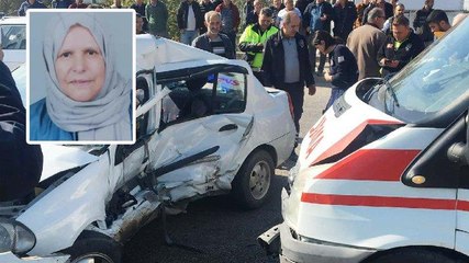 Скачать видео: Kırmızıda geçince ambulans çarptı: Anne öldü, oğul yaralandı