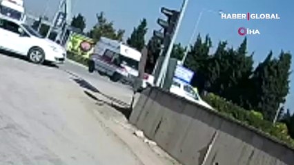 Bursa'da kırmızı ışık faciası... O anlar kamerada