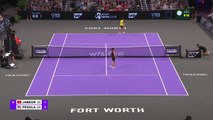 WTA Finals Fort Worth - Jabeur relève la tête en battant Pegula