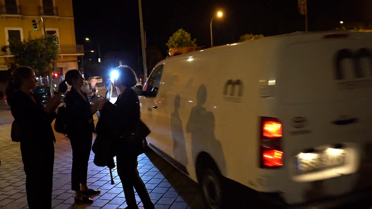 Exhumados los restos de Queipo y Bohórquez entre aplausos y proclamas