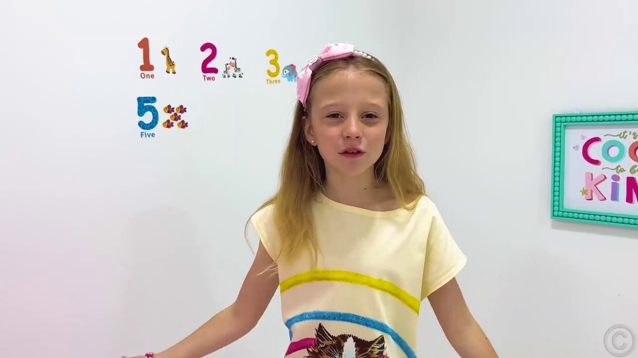 Nastya is teaching a friend. Cool game for kids from Nastya- Cartoon Zone