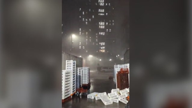 London roads flooded as torrential rain hits capital overnight