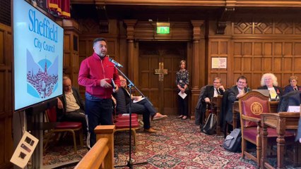 Taxi drivers present petition calling to cancel Clean Air Zone