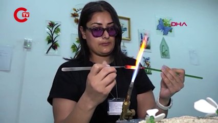 Endemik çiçekler, camda şekil buldu