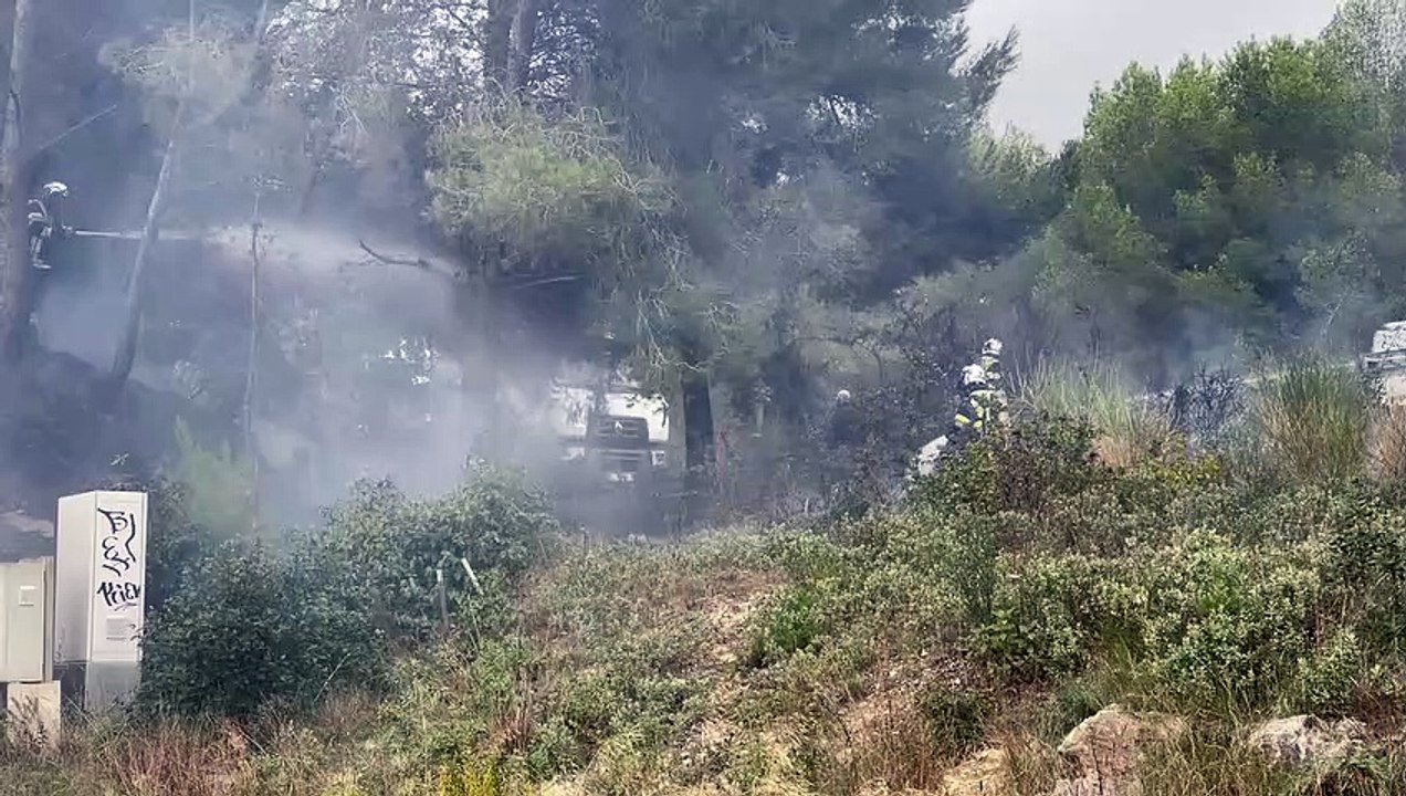 Un camion en feu sur l'A55  dans le sens Chateauneuf-Martigues
