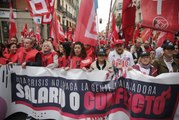 İspanya'da işçi sendikaları maaş artışı talebiyle meydanlara indi