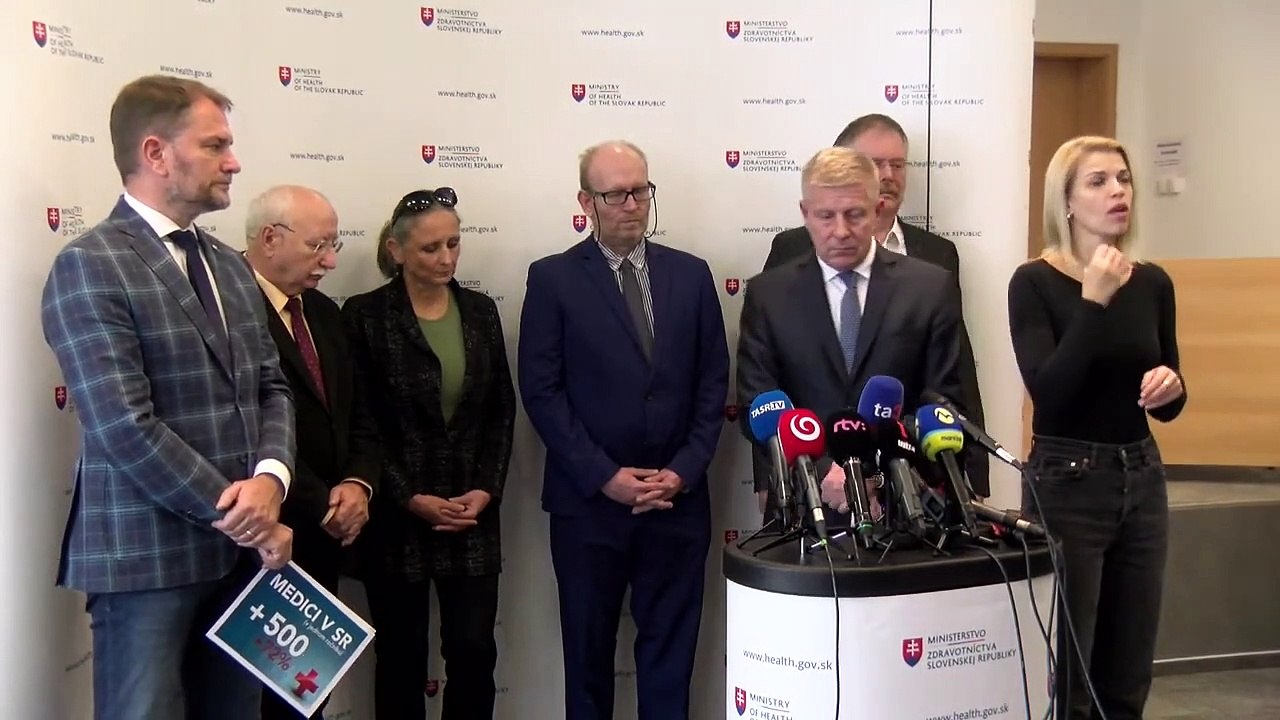 Brífing ministra zdravotníctva Vladimíra Lengvarského - financovanie lekárskych fakúlt