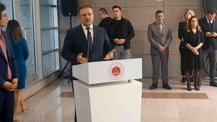 'Geçmişten Günümüze Yargı Çalışanları Giysileri' sergisi İstanbul Adliyesi'nde açıldı