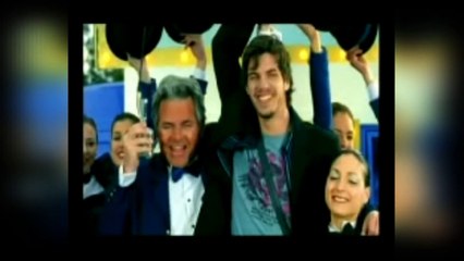 AND THE WINNER IS... / Publicidades Personal (2006)