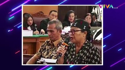 Kamaruddin Nyawer Sambil Joget Bareng Keluarga Brigadir J