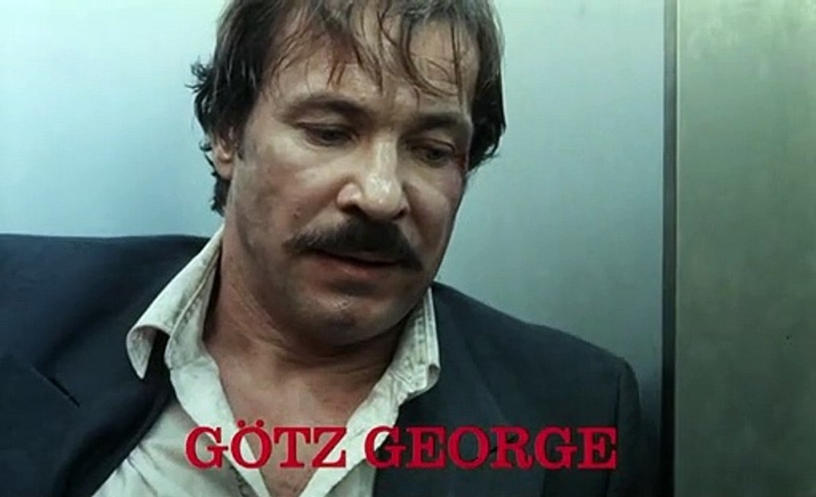 Out of Order ...en dérangement Bande-annonce (EN)