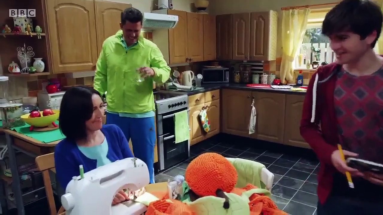 Millie Inbetween - Se3 - Ep03 - Hey Baby HD Watch HD Deutsch