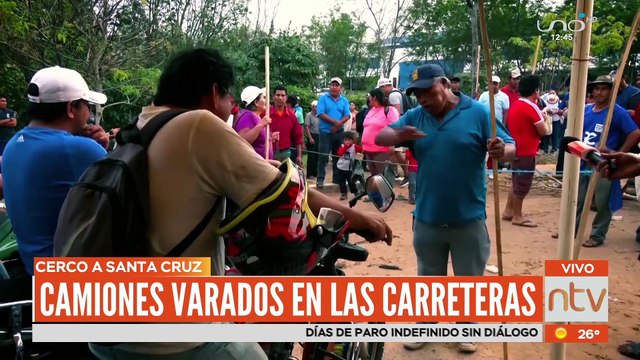 Camiones varados en las carreteras después de diez días de cerco a Santa Cruz