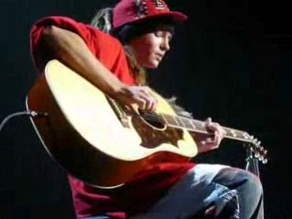 Tokio Hotel Luxembourg 07/03/08: Tom In die nacht