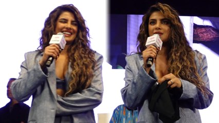 Priyanka Chopra Spends Fun Night With Fans In Mumbai