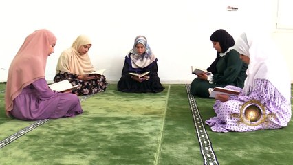 شيماء بوزيان حافظة 60 حزب من القرآن الكريم